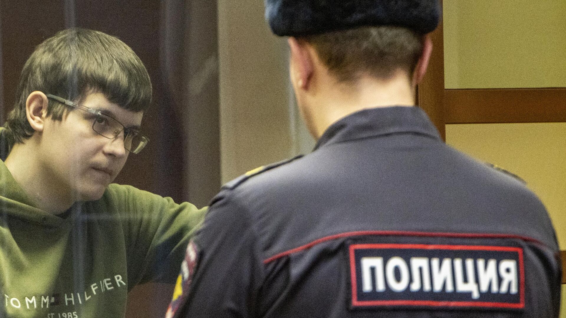 Приговорен к пожизненному заключению