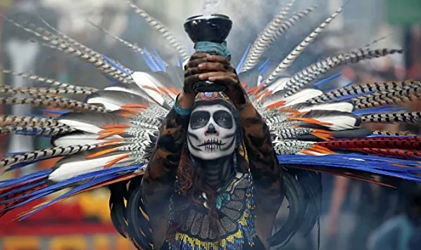 В Мехико прошел большой парад в честь Дня мертвых