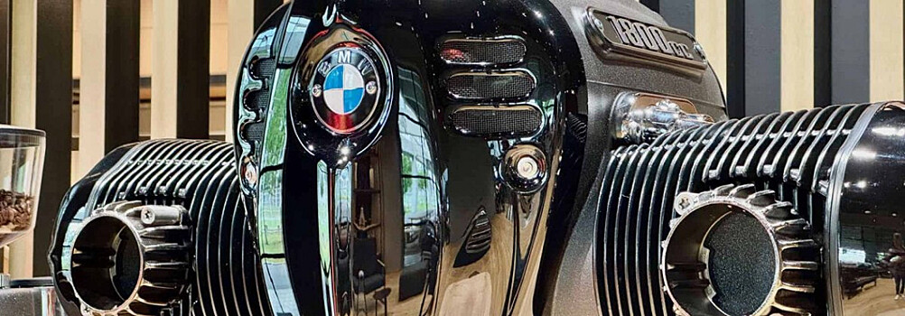 Показана зспрессо-машина на базе мотора R 18