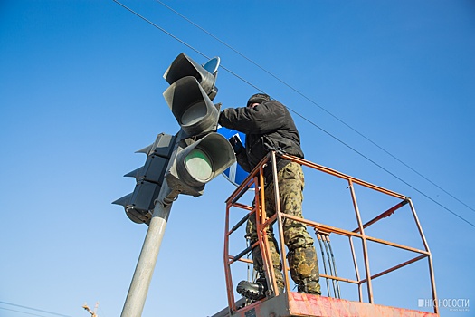 На Немировича-Данченко погасли светофоры: собирается пробка