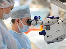 Мясников рассказал об опасных причинах мушек перед глазами