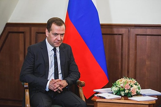 Медведев собрал в Югре федеральных чиновников
