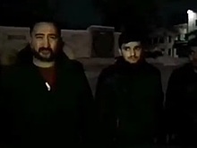 Азербайджанцев заставили извиниться на камеру за пиво и семечки у Вечного огня