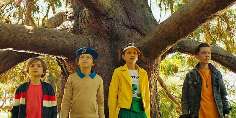 Жігіт бір әдемі апайға сиып кетті