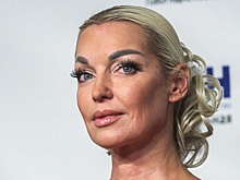 Балерина Волочкова опровергла слухи о долгах за квартиру