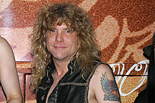 Экс-участник Guns N' Roses госпитализирован с ранением