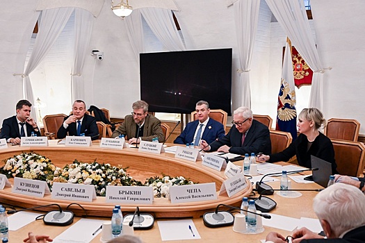 Слуцкий потребовал от Яндекса четко обозначать российские границы на картах