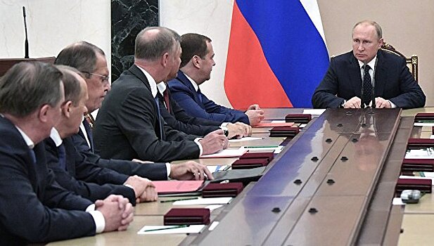 Путин проведет совещание с членами СБ