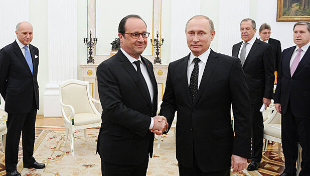 Путин и Олланд обсудили вопрос снятия санкций