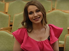 Заслуженная артистка РФ Екатерина Гусева поздравила с юбилеем Самарское областное вещательное агентство