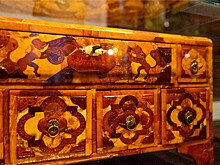 Янтарная комната. "Ярче солнца".