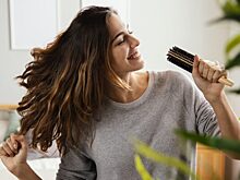 Из-за чего выпадают волосы: разбираем самые распространенные мифы