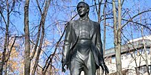 Память о великом голосе: в Москве отремонтируют монумент Муслиму Магомаеву