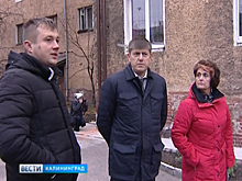 Андрей Кропоткин проверил ход выполнение работ по капремонту на улице Ольштынской