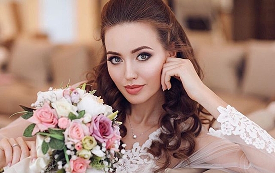 Анастасия Костенко ответила хейтерам на вопросы о беременности и критику свадебного образа