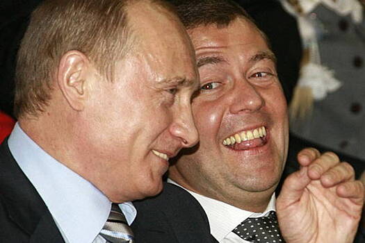 При Путине пенсия выросла в 8 раз. Но почему все жалуются?