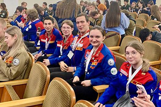 В Новосибирске проходит Всероссийский слёт студенческих отрядов проводников