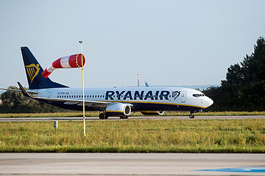 Лоукостер Ryanair меняет правила провоза ручной клади