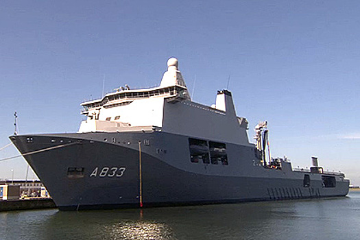 ВМС Нидерландов получили самый крупный корабль в своей истории
