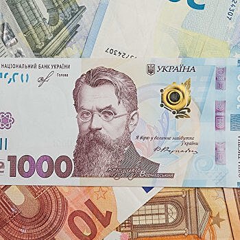 Названо число украинских богачей, честно выплачивающих налоги