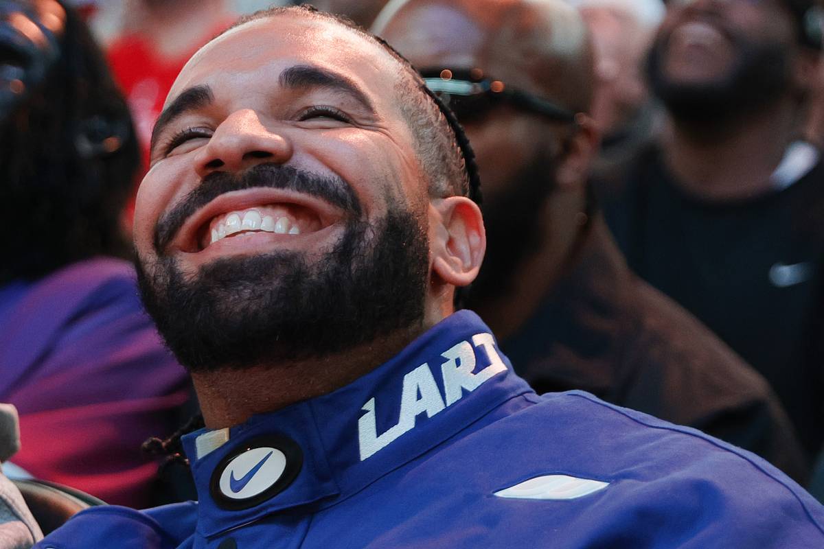 Дрейк выложил 100 гигабайт неизданных треков