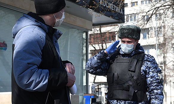 В российском регионе ищут убийцу в медицинской маске