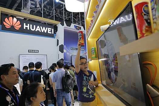 Huawei планирует выделять более $300 млн в год на финансирование университетов