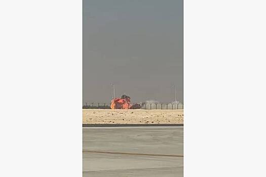 Крушение истребителя на авиашоу в Дубае попало на видео