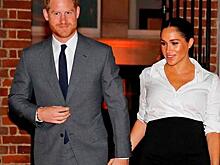 Тысячи британцев просят Елизавету II лишить принца Гарри титула