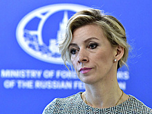 Это запугивание: Захарова объяснила увеличение срока получения виз США