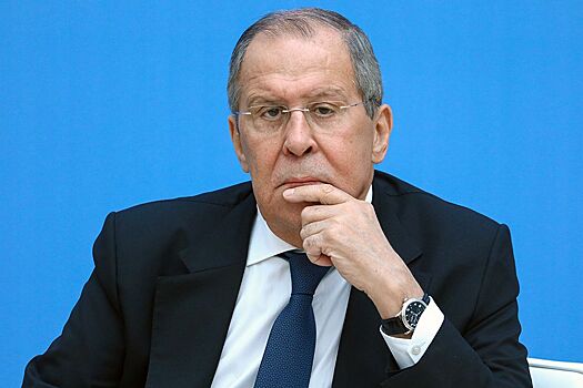 Лавров извинился перед Индией за западные страны, превратившие работу G20 в "балаган"