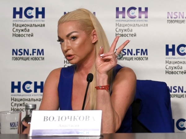 «Мы не враги!»: Волочкова пожелала Собчак счастья, а не ареста на фоне фильма НТВ