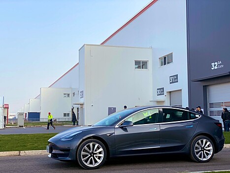 Tesla снизила стартовую цену на китайскую Model 3