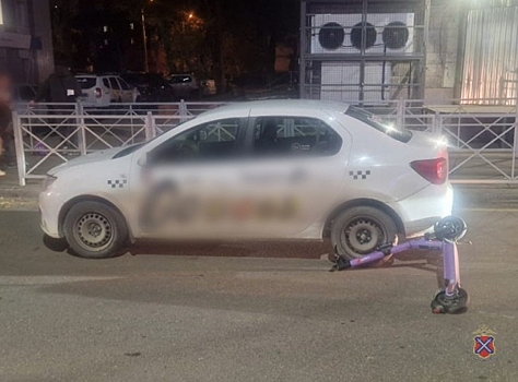 В Волгограде водитель сбил женщину на пешеходном переходе