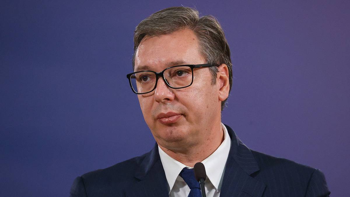 Эксперт Лазович объяснил заявление Вучича о потенциальной отставке