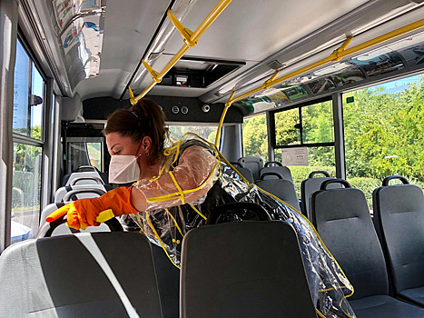 В Сочи автобусы стали чаще дезинфицировать из-за увеличения числа пассажиров