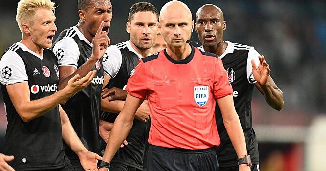 Сергей Карасев: «Арбитрам-мужчинам тяжело воспринимать, когда есть топовые судьи, но финал получает девушка. Они его ждали всю жизнь, а она 2 года работает»