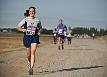 Россиянка пробежала марафон в однушке