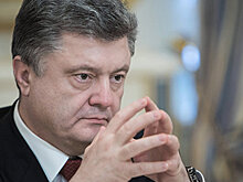 Порошенко разрешил крымчанам поступать в украинские вузы