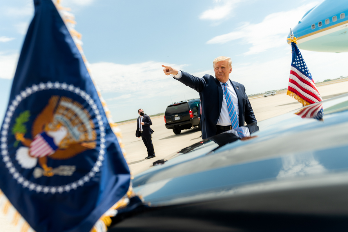 «Ничто не сможет остановить»: Трамп рассказал о своей миссии от Бога - EuroPress.news