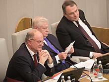 Кремль разрешил одномандатникам отказаться от партийных брендов: «Закрыли глаза»
