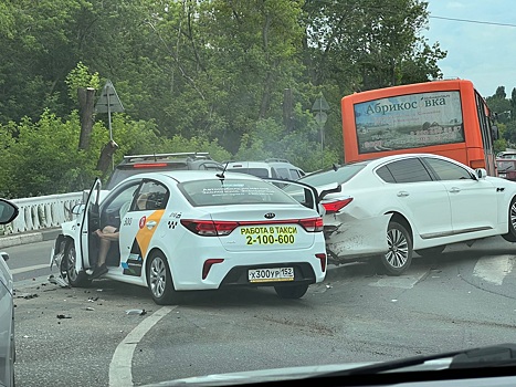 Стали известны подробности ДТП около Канавинского моста