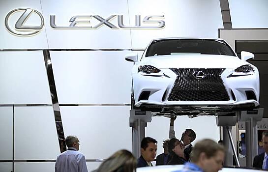 Спрос россиян на автомобили Lexus снизился