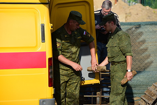 Ручную гранату обнаружили рядом с аптекой в центре Москвы
