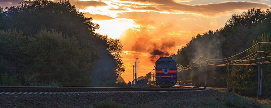 Житель Свердловской области заснул на рельсах и попал под электропоезд