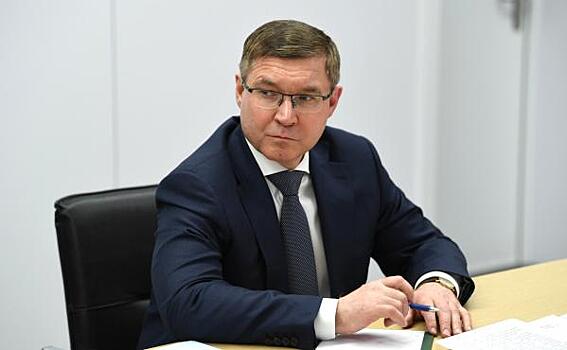 Якушев обсудил вопросы борьбы с пандемией с губернатором Тюменской области