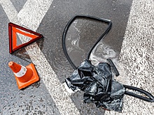 «Шел с тростью и катетером в руке»: в Волгограде под колесами иномарки погиб 81 — летний пенсионер