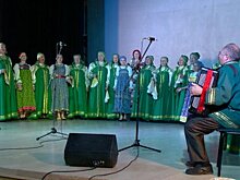 В Пензе участники ансамбля «Ивушка» устроили концерт в честь 10-летия