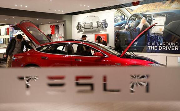 Во II квартале продажи Tesla выросли вдвое