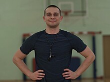 «Мы его уважаем, но как старшего друга». Евгений Белов о том, как найти общий язык с учениками